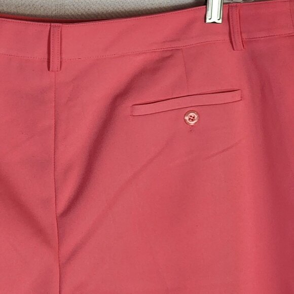 Sport Haley Coral Poly Rayon Span Flat Front 19" Length Golf Short w/Owl Size 18 - Picture 10 of 16